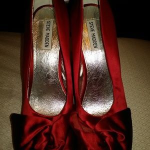 Steve Madden Red open toe red satin heels